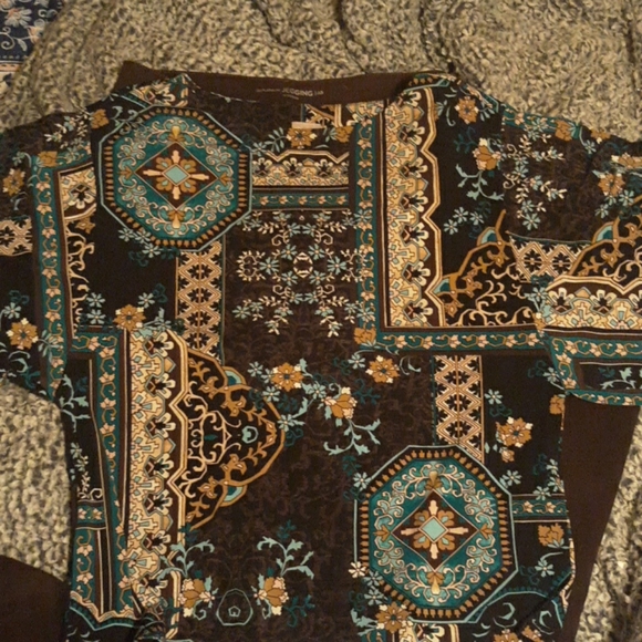 Chicos Jeggings with Chicos Top - Picture 5 of 5